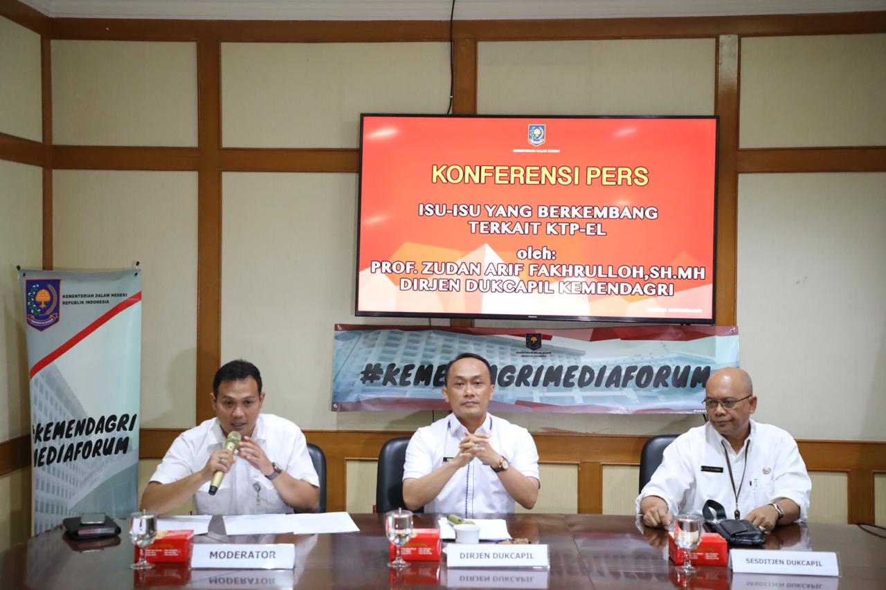 Kemendagri Luruskan Lima Isu Hoax Soal KTP-el