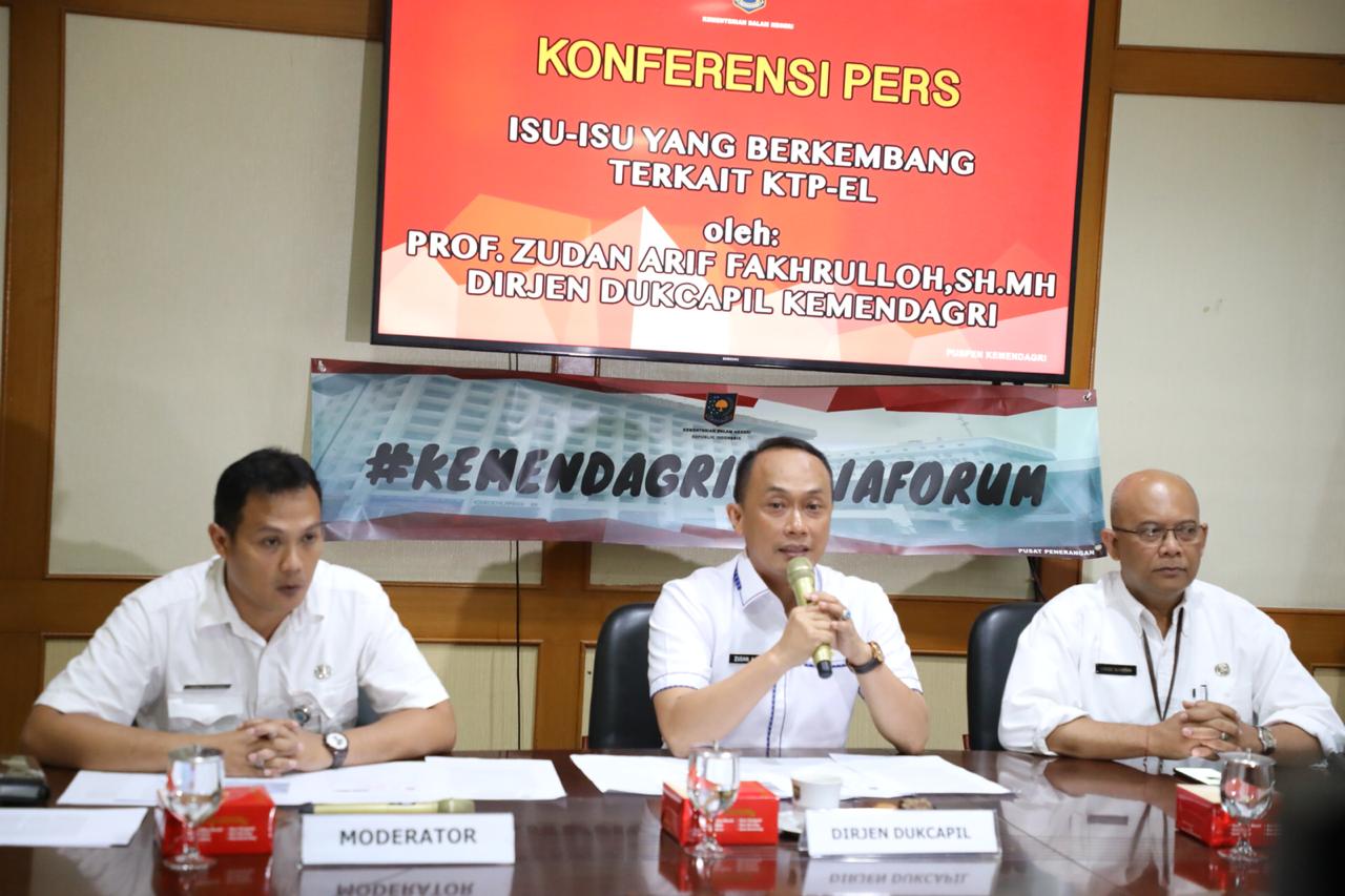 Kemendagri Jelaskan Pencantuman Kolom Agama dan Kolom kepercayaan pada KTP-el