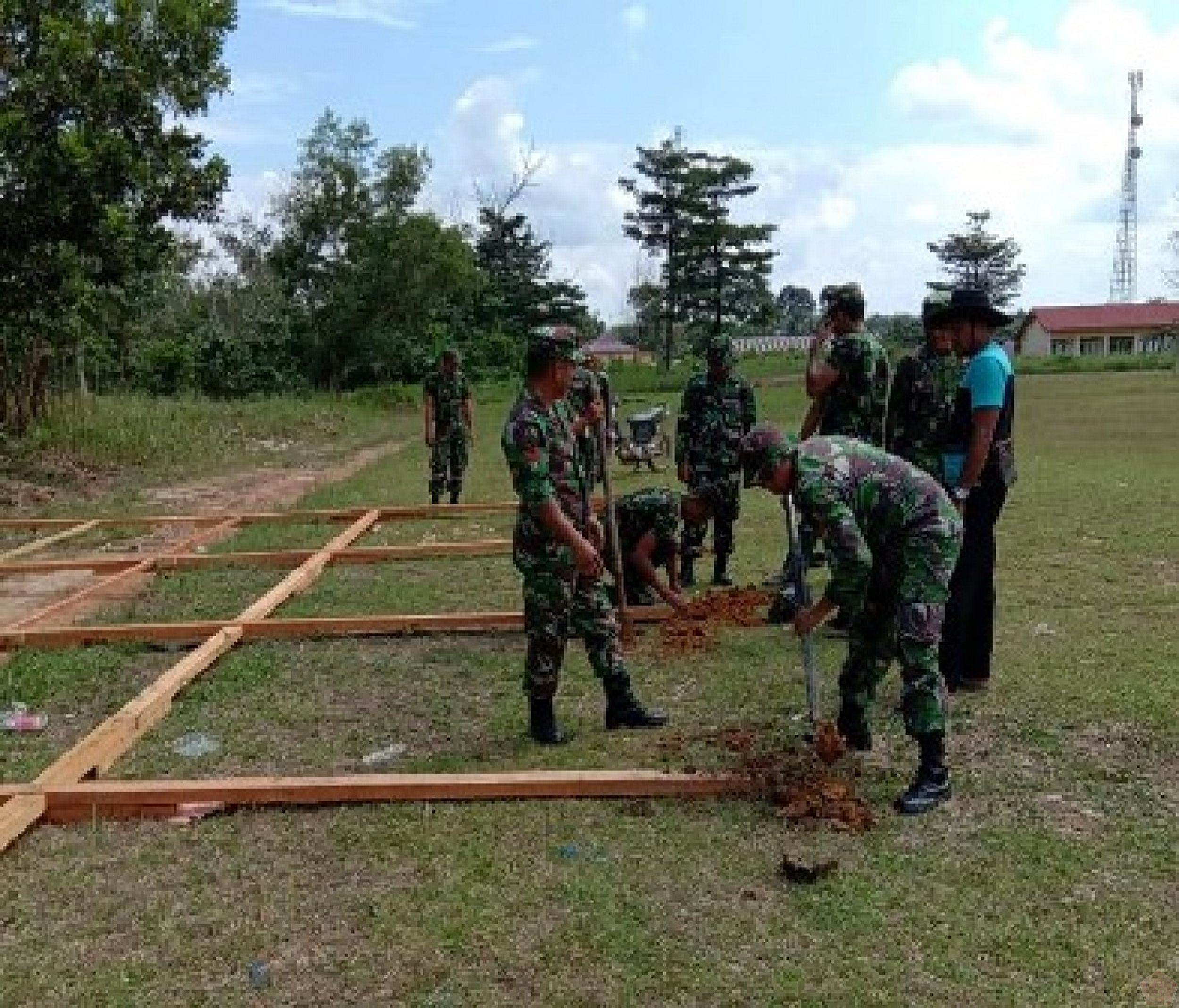 Jelang Pembukaan TMMD, Kodim 0406 Mura Dan Masyarakat Siapkan Lapangan