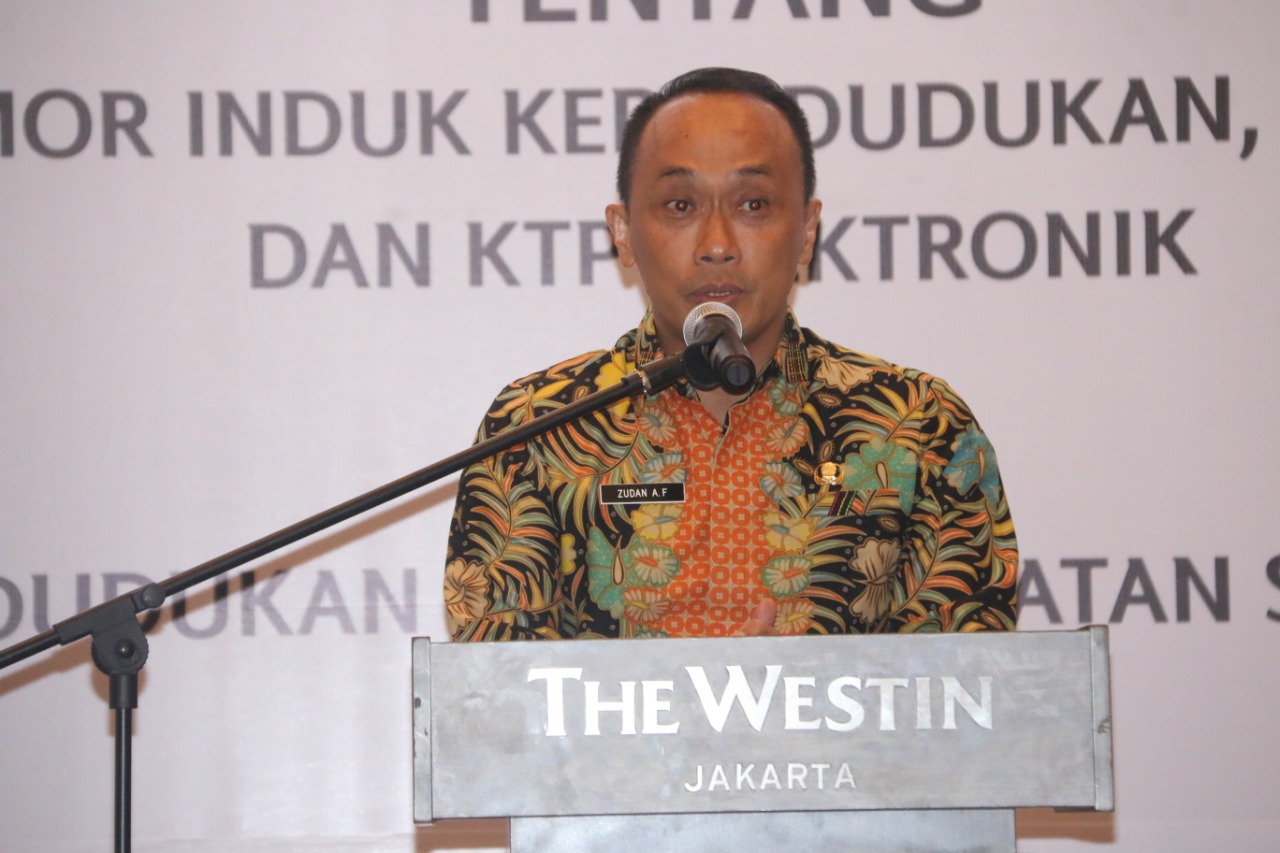 Dirjen Dukcapil Kemendagri: WNA Wajib Miliki KTP-el, Tapi Tak Bisa Ikut Pemilu