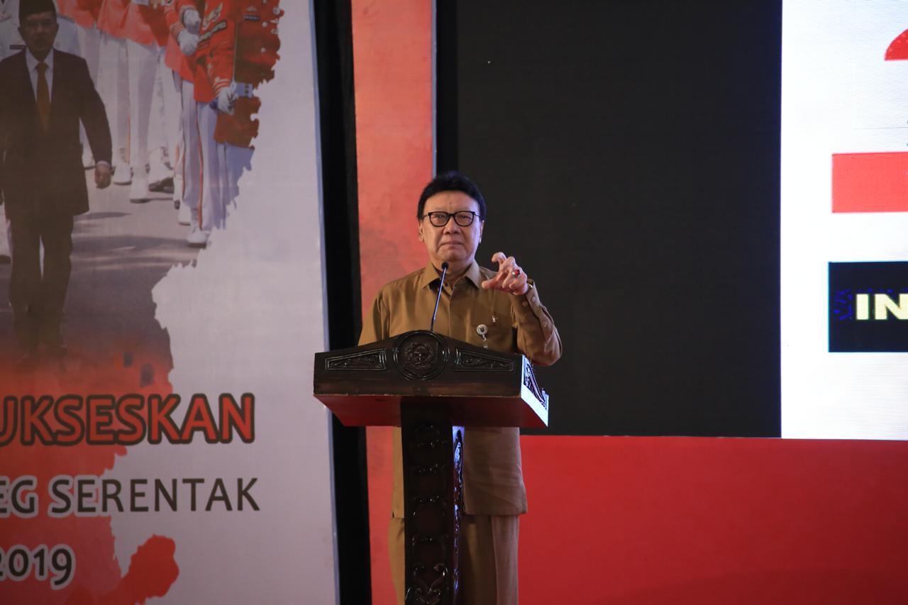 Membangun  Tata Kelola Humas Pemerintah Pusat dan Daerah Yang Efektif, Efisien, sesuai Nawa Cita