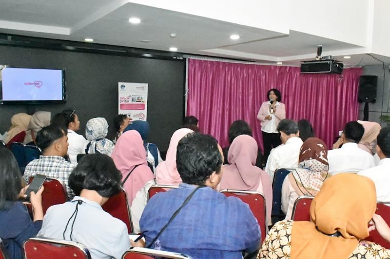 Kominfo Dorong Perempuan Indonesia Kembangkan Wirausaha Digital