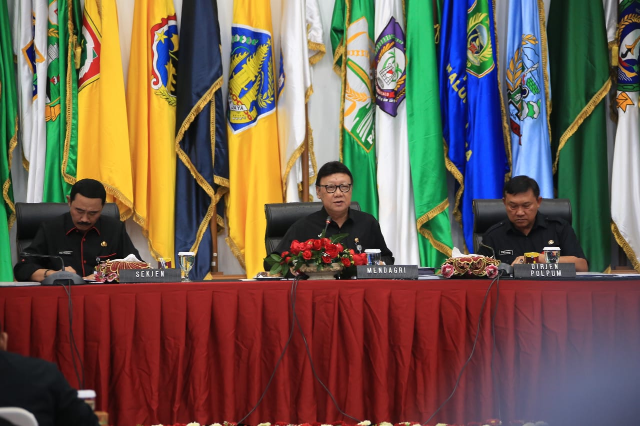 Mendagri Beri Pembekalan Tim Pemantau, Pelaporan dan Evaluasi Pemilu 2019