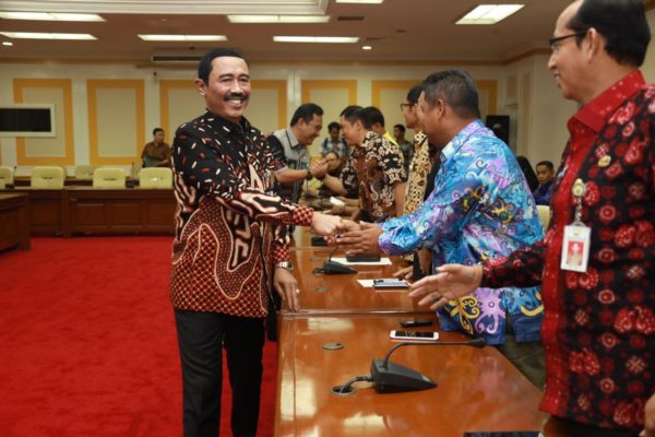 Sekjen Kemendagri Buka Pertemuan Nasional Pejabat Kehumasan Tahun 2019