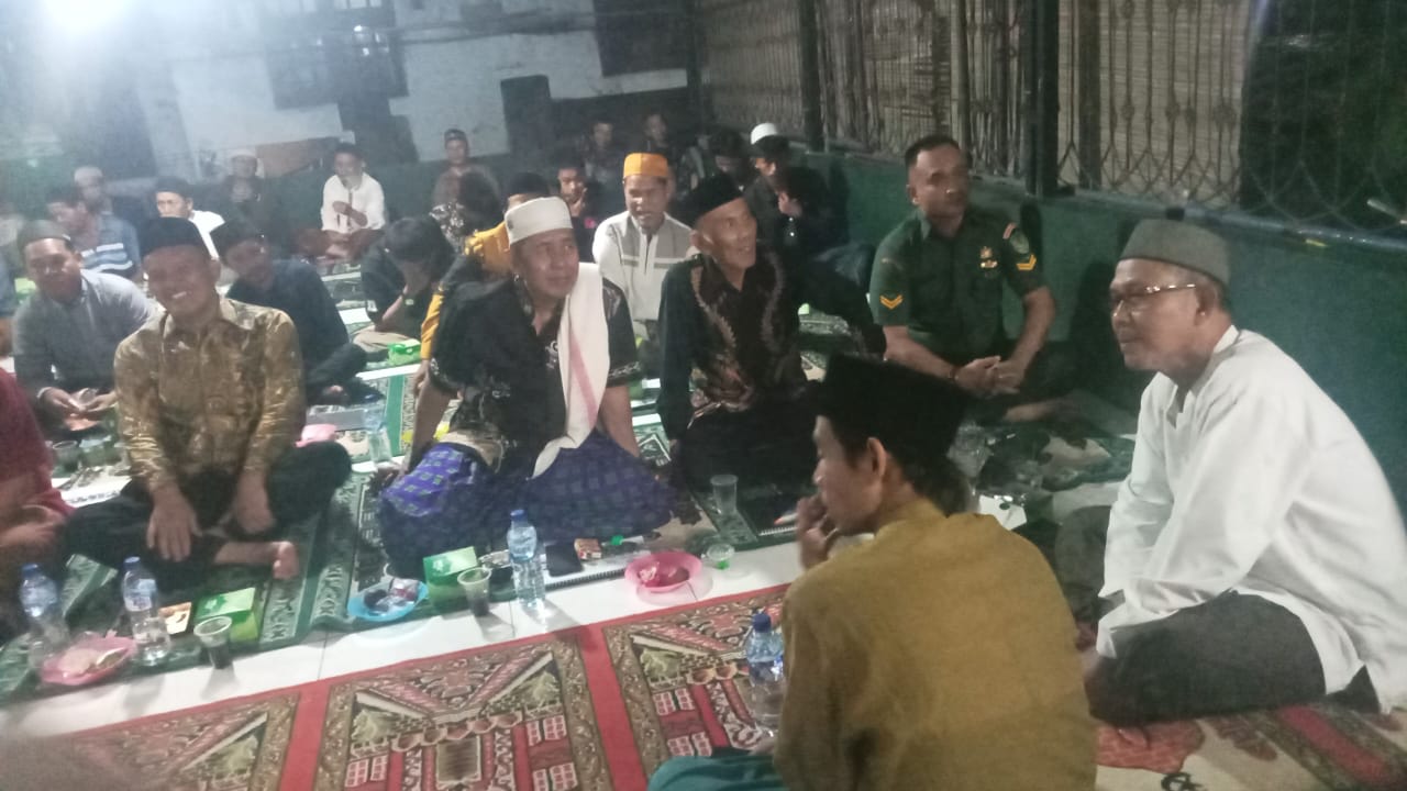 Babinsa Koramil 0602-18/Kragilan Hadiri Peringatan Isra Mi’raj Nabi Muhammad SAW Di Desa Sentul
