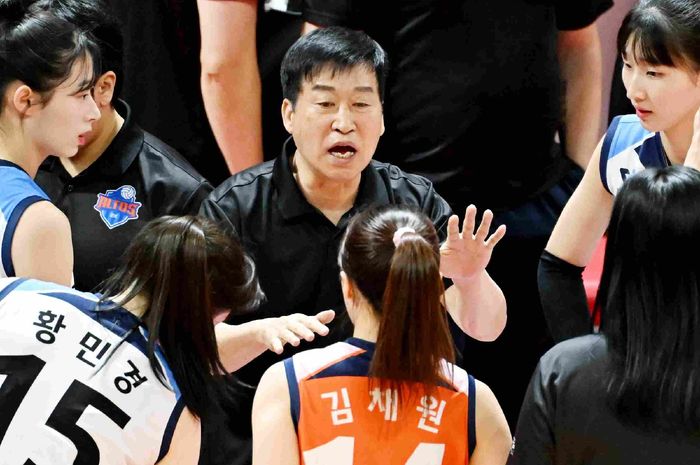 Pelatih IBK Altos Tersandera Megawati Dkk Sebelum Laga Mulai, Red Sparks Punya Banyak Alasan untuk Ditakuti