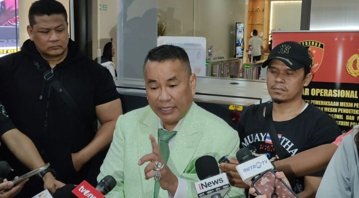 Hotman Beri Pesan Agar Razman Arif Tobat