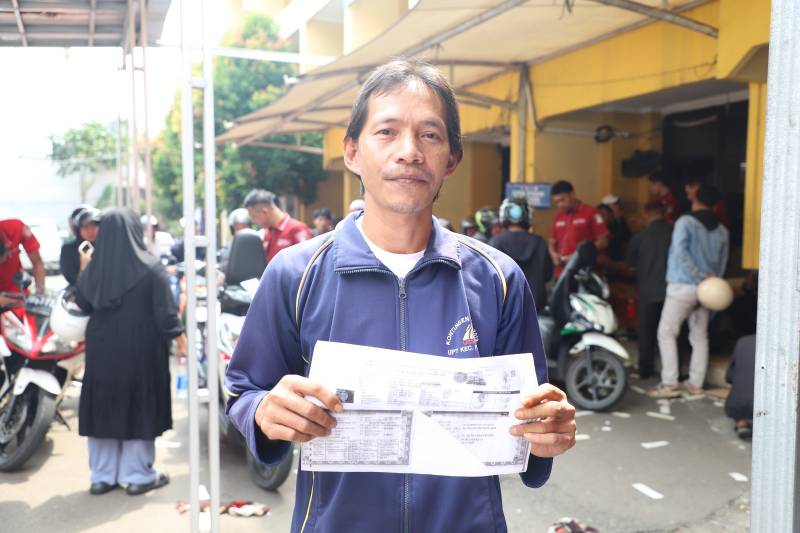 Masyarakat Kota Tangerang Antusias Manfaatkan Program Pemutihan Pajak Kendaraan Provinsi Banten di Hari Pertama