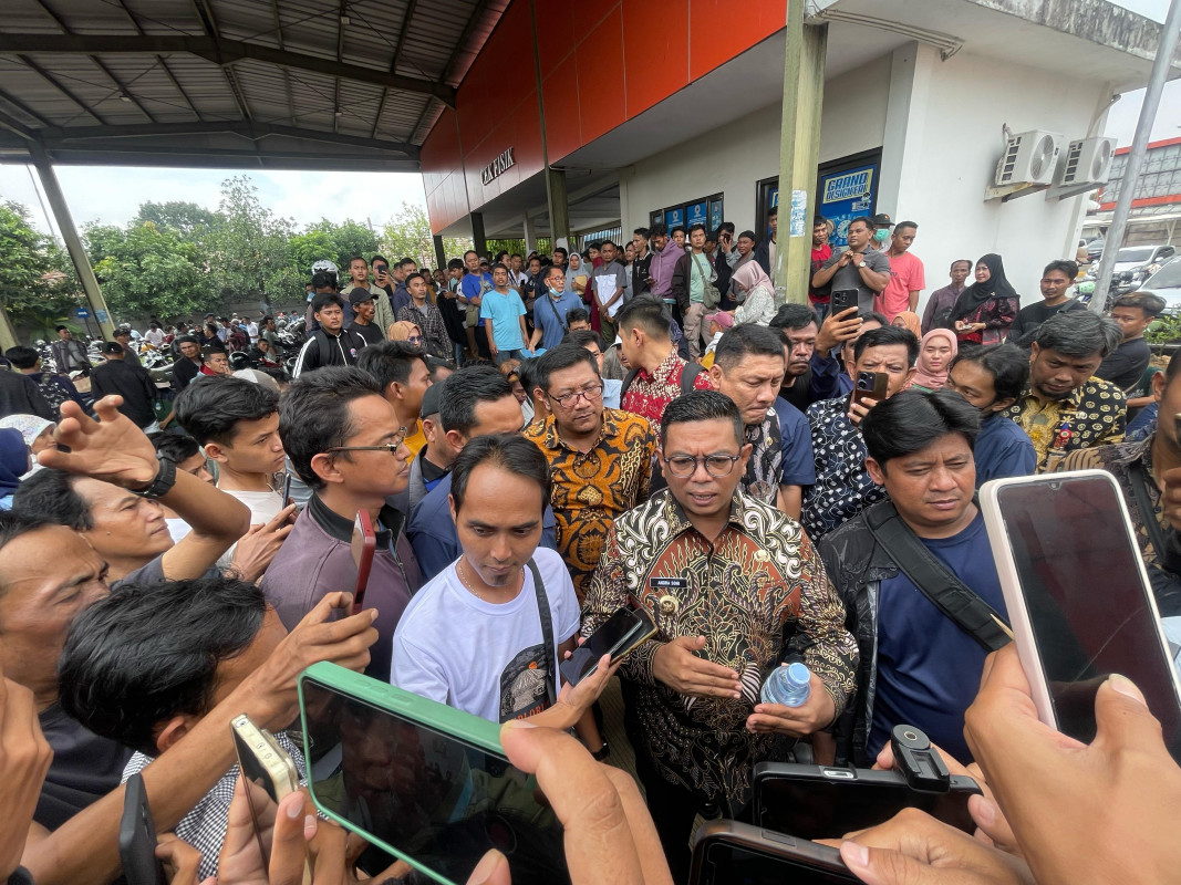 Gubernur Banten Andra Soni Apresiasi Antusiasme Masyarakat Ikuti Program Pembebasan Tunggakan Pajak Kendaraan Bermotor