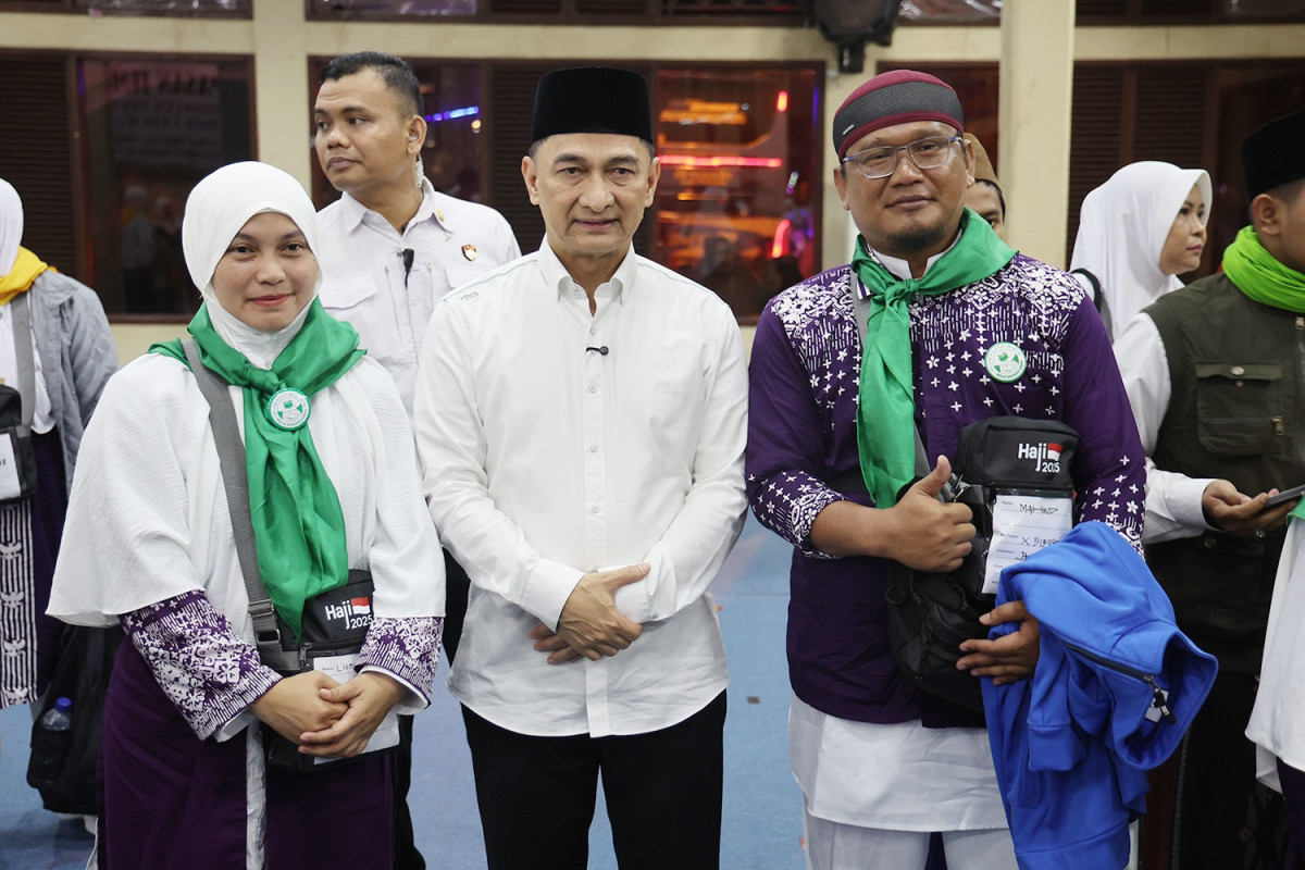 Wagub Banten A Dimyati Natakusumah Lepas Jamaah Haji Kloter 33 JKG Kabupaten Pandeglang