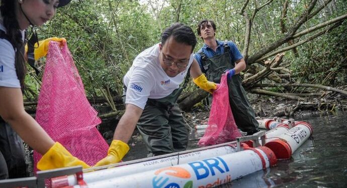 Peringati Hari Sungai Nasional, BRI Jaga Ekosistem Lewat Bersih-Bersih Sungai serta Kesadaran Pengelolaan Sampah