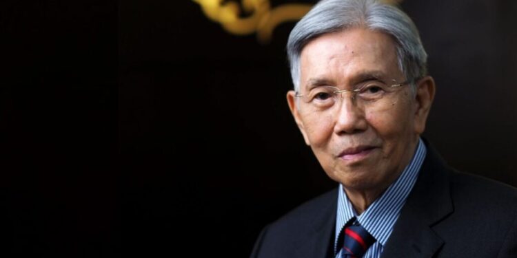 Kabar Duka: Ekonom Kwik Kian Gie Meninggal Dunia