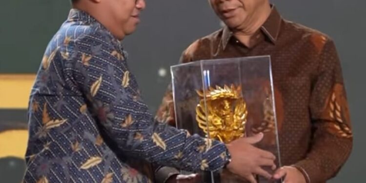 Adhyaksa Awards 2025, Jamintel Reda Manthovani Raih Penghargaan Tokoh Adhyaksa Peduli Lingkungan