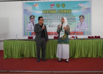 SMA Negeri 10 Samarinda Tanamkan Integritas Akademik Lewat Seminar Literasi Digital