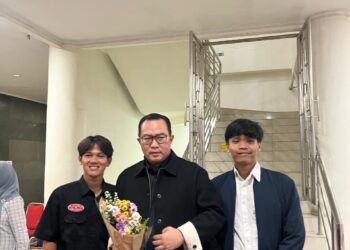 Pengurus HMI Komisariat Sekolah Vokasi IPB dan Penghuni Asrama Felicia Sambut Kehadiran Rektor IPB dalam Malam Kebersamaan
