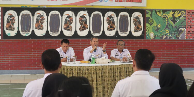 Menguatkan Hati dan Kinerja: Kakanwil Ditjenpas Banten Beri Motivasi Petugas LPKA Tangerang