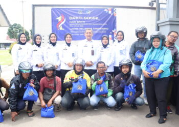 Kakanwil Ditjen Pas Banten Beserta UPT Berikan Bansos Untuk Masyarakat  Di Rangkaian Hut 1 Imipas