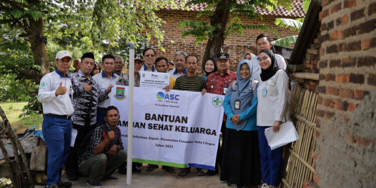 Dukung Program Pemerintah, PT Asahimas Chemical Bangun Jamban Sehat di Kelurahan Kepuh