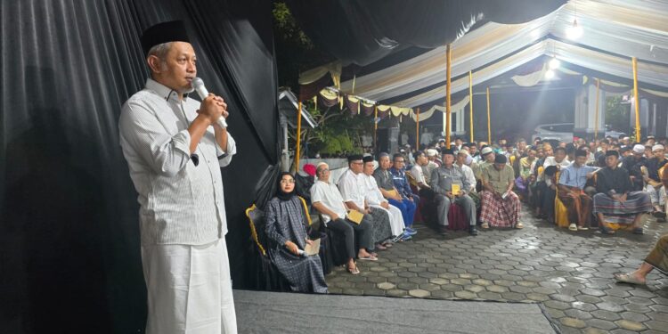 Kenang Dedikasi Tokoh Masyarakat, FIKS Berikan Penghargaan Anumerta kepada H. Iye Iman Rohiman