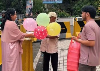 Berbagi di Bulan Penuh Berkah, Tangcity Mall Bagikan Paket Buka Puasa
