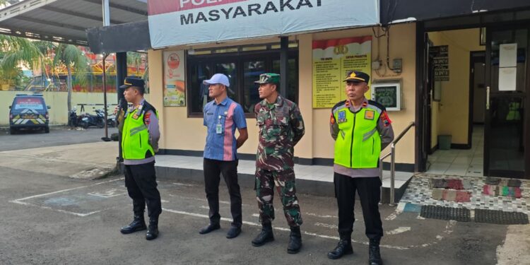 Kapolsek Tayu Kawal Takbir Keliling, Replika Islami Kelilingi Kecamatan