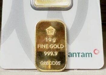 Harga Emas Antam Turun Rp26.000 di Awal Pekan, Buyback Ikut Melemah