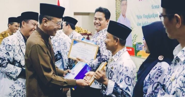 Bupati Ciamis Ajak Guru Perketat Pengawasan Gawai Pelajar