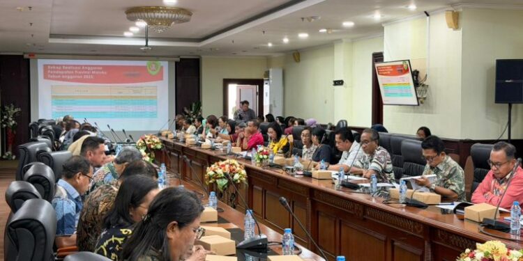 Wagub Maluku Dorong Evaluasi Kinerja OPD untuk Optimalkan PAD