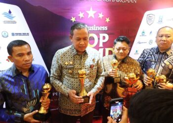 Kota Bekasi Borong Penghargaan di TOP BUMD Awards 2026, Tri Adhianto Raih Top Pembina