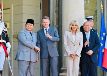 Dikawal 146 Pasukan Berkuda, Presiden Prabowo Tiba di Istana Élysée untuk Bertemu Presiden Macron