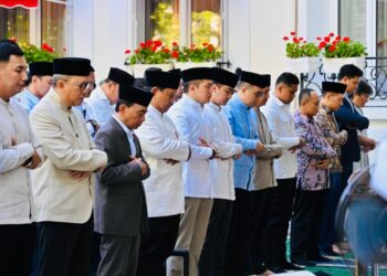 Presiden Prabowo Salat Iduladha Bersama Diaspora Indonesia di Paris
