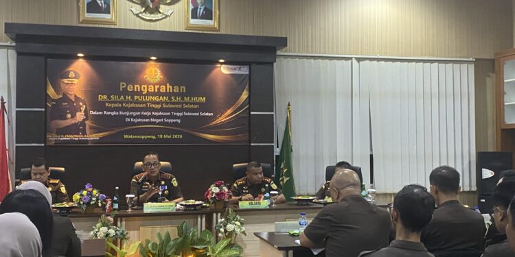 Kajati Sulsel Tinjau Langsung Kinerja dan Infrastruktur Kejari Soppeng
