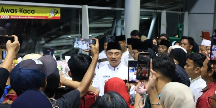 Doa Bersama dan Tabur Bunga, Wawali Bekasi Kenang Korban Kecelakaan Kereta