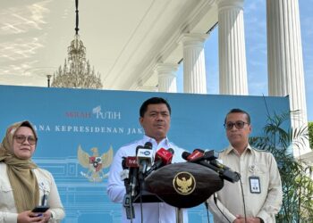 Prabowo Shalat Idul Adha di Prancis, Serahkan 1.098 Sapi Kurban untuk Daerah di Indonesia