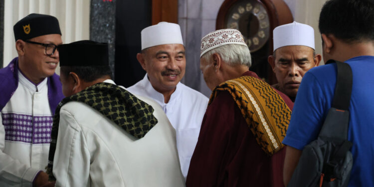 Safari Jumat Wawali Harris Bobihoe Sampaikan Pesan Jelang Idul Adha Dan Ajak Masyarakat Doakan Kelancaran Ibadah Haji Wali Kota Bekasi