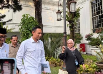 Prabowo Panggil AHY hingga Rosan ke Istana, Bahas Progres Proyek Tanggul Laut