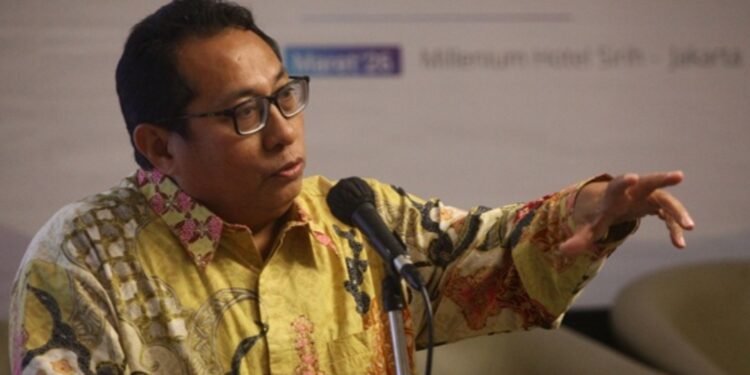 Geliat Bayang-Bayang Sang Mantan
