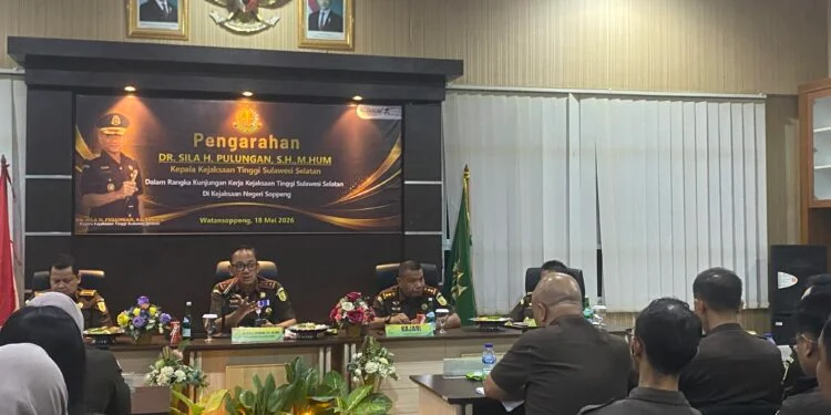 Kajati Sulsel Tinjau Langsung Kinerja dan Infrastruktur Kejari Soppeng