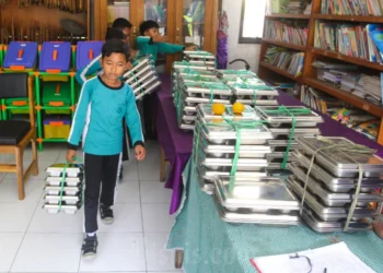 Dari Dapur MBG ke Kantin Sekolah: Mencari Jalan Baru Program Gizi Nasional di Daerah 3T