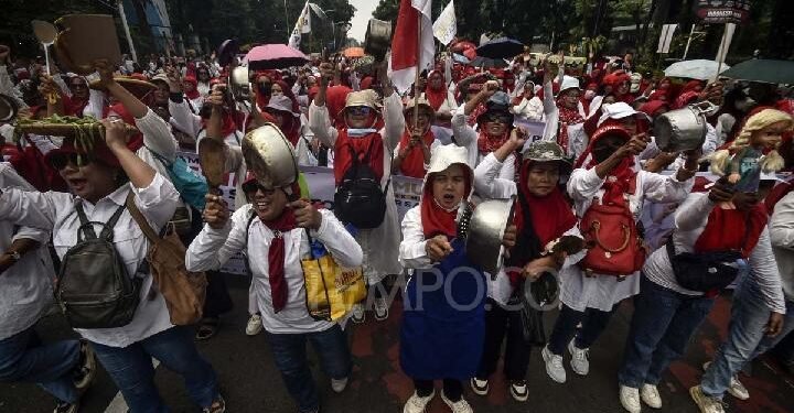 Badan Komunikasi Bantah Pemerintah Setir Demo Dukung MBG