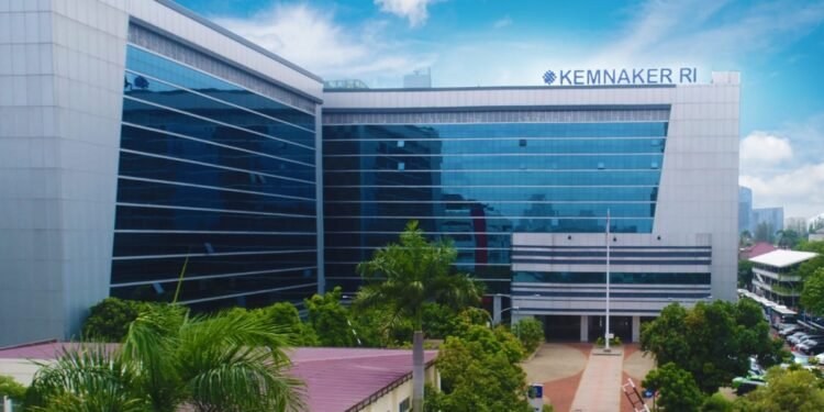 Seleksi Direktur Polteknaker Masuki Tahap Akhir, Kemnaker Umumkan Tiga Kandidat Terbaik