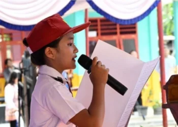 Siswi SD Asal Nias Utara Sampaikan Terima Kasih kepada Prabowo atas Program MBG