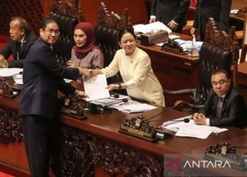 Dinamika Politik Terbaru: RUU PFII Resmi Disahkan, Industri Kendaraan Listrik Didorong