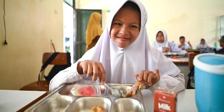 Pemerintah Buka Opsi Penerima MBG Hanya dari Desil Bawah