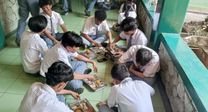 Program MBG Kembali Berjalan Usai Libur Sekolah, BGN Turun Langsung Lakukan Pemantauan