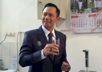 Jajal Air Minum SPAM Akmil, Menko AHY: Segar Ada Rasa Tidarnya!