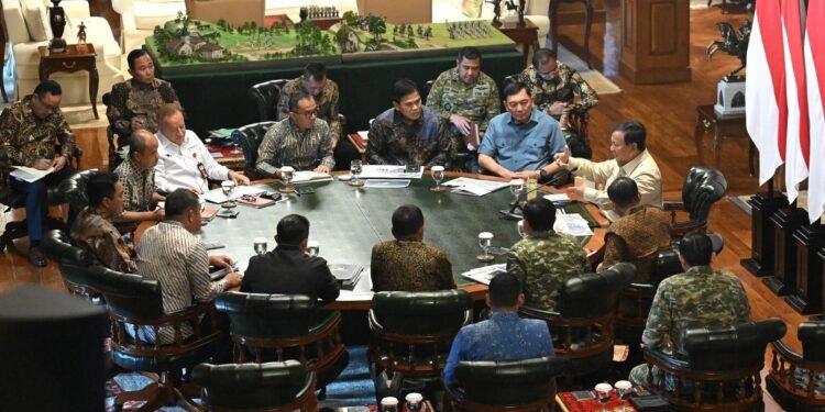 Presiden Prabowo Bahas Penyesuaian Rekrutmen Prajurit TNI hingga Penanganan Bencana
