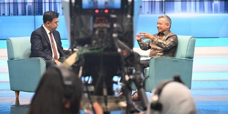 Wamenkeu Suahasil Ungkap Strategi Pemerintah Capai Pertumbuhan 6%: RAPBN 2027 Makin Efisien!