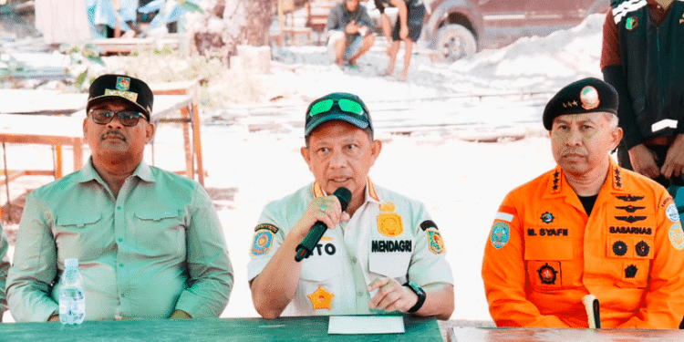 Pastikan Bantuan Tepat Sasaran, Mendagri Perintahkan Pemda Percepat Data