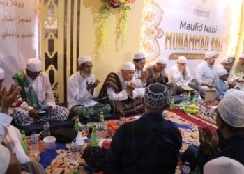 Maulid Nabi di Ponpes Miftahul Huda Annidzom, Ribuan Jamaah dan Puluhan Habaib Serukan Keteladanan Rasulullah